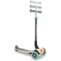 GLOBBER Primo Met Verlichte Wielen En Houten Dek, Pastelgroen -Speelgoed Voor Kinderen globber primo met verlichte wielen en houten dek pastelgroen a306766 3