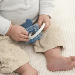 Nattou Verkoelende Bijtring Blauw -Speelgoed Voor Kinderen nattou verkoelende bijtring blauw a309557 2